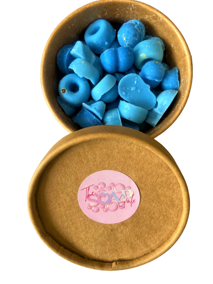 A box filled with blue and white The Soap Gal x Wax Melt Scoopies 460g.
